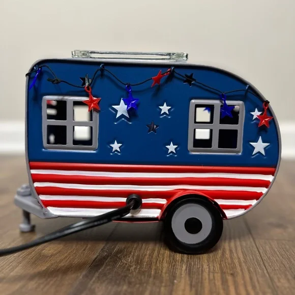 Land of Liberty Scentsy Warmer - Picture 7 of 10